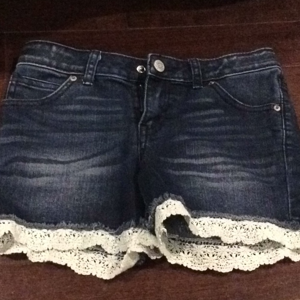 lace shorts